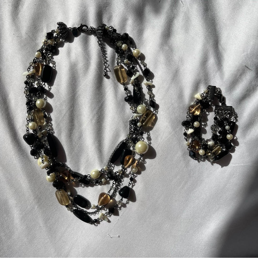 Elegant Black and Gold Beaded Necklace and Bracelet Set